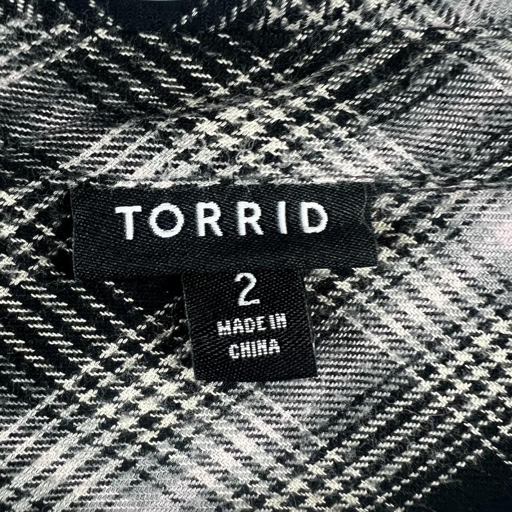 Torrid Womens Shirt Long Sleeve Button Up Plaid Black White Pink Soft Preppy 2X - Picture 7 of 8